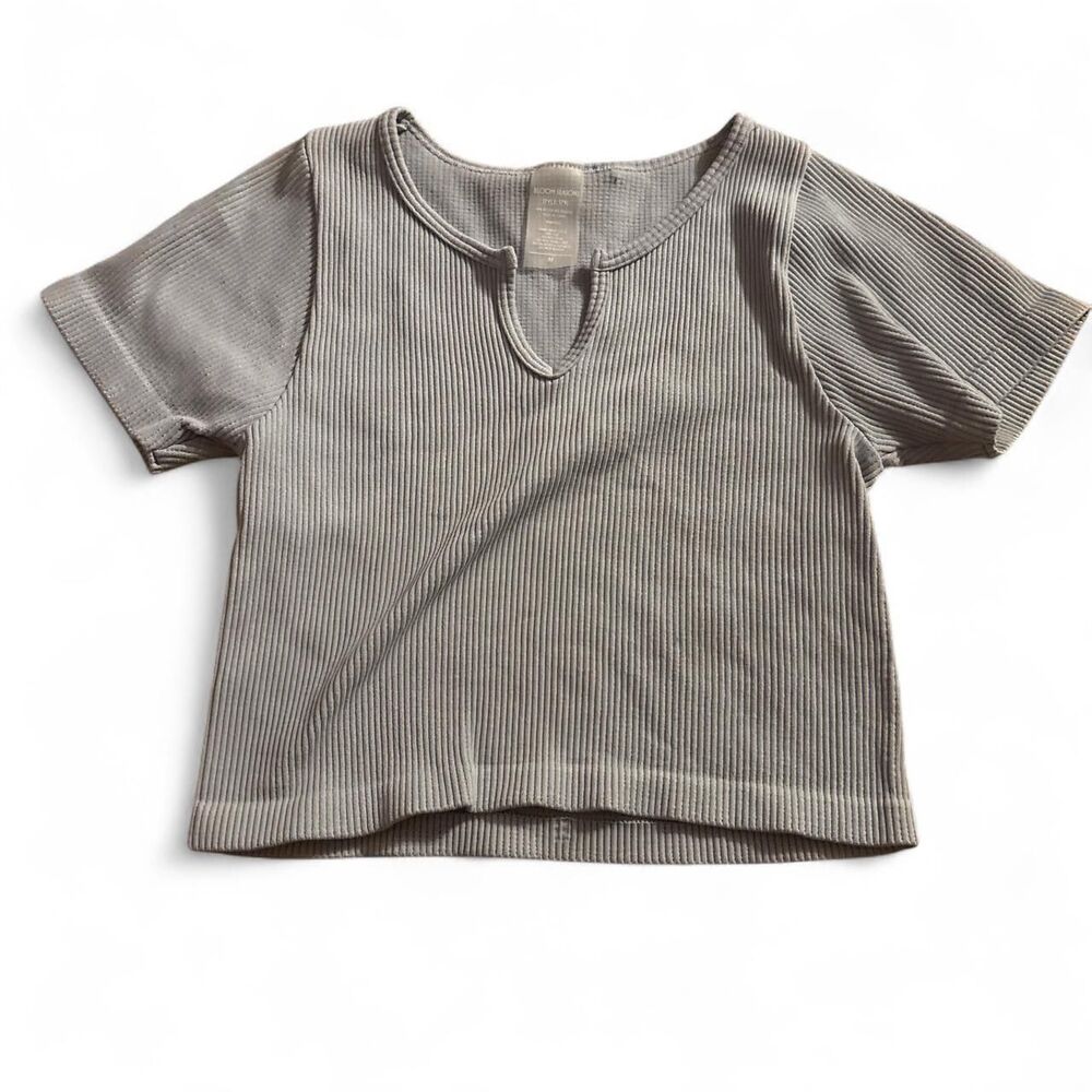 Unbranded Women's Grey and White Crop-top